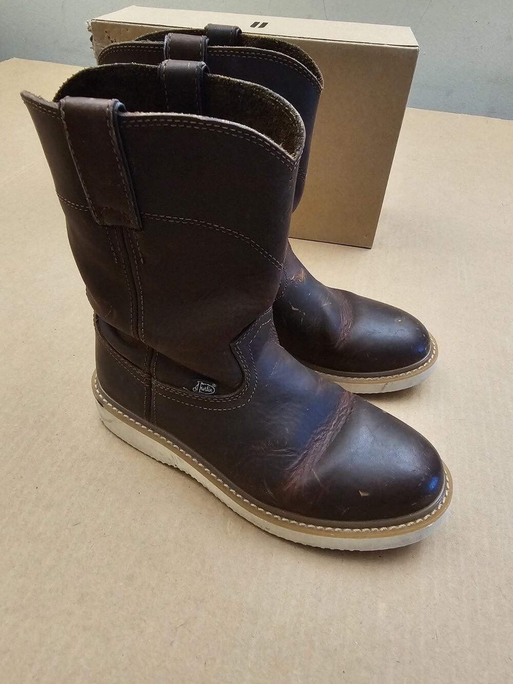 Justin Axe Youth 8" Leather Wedge Soft Toe Pull On Work Boots Size 4.5